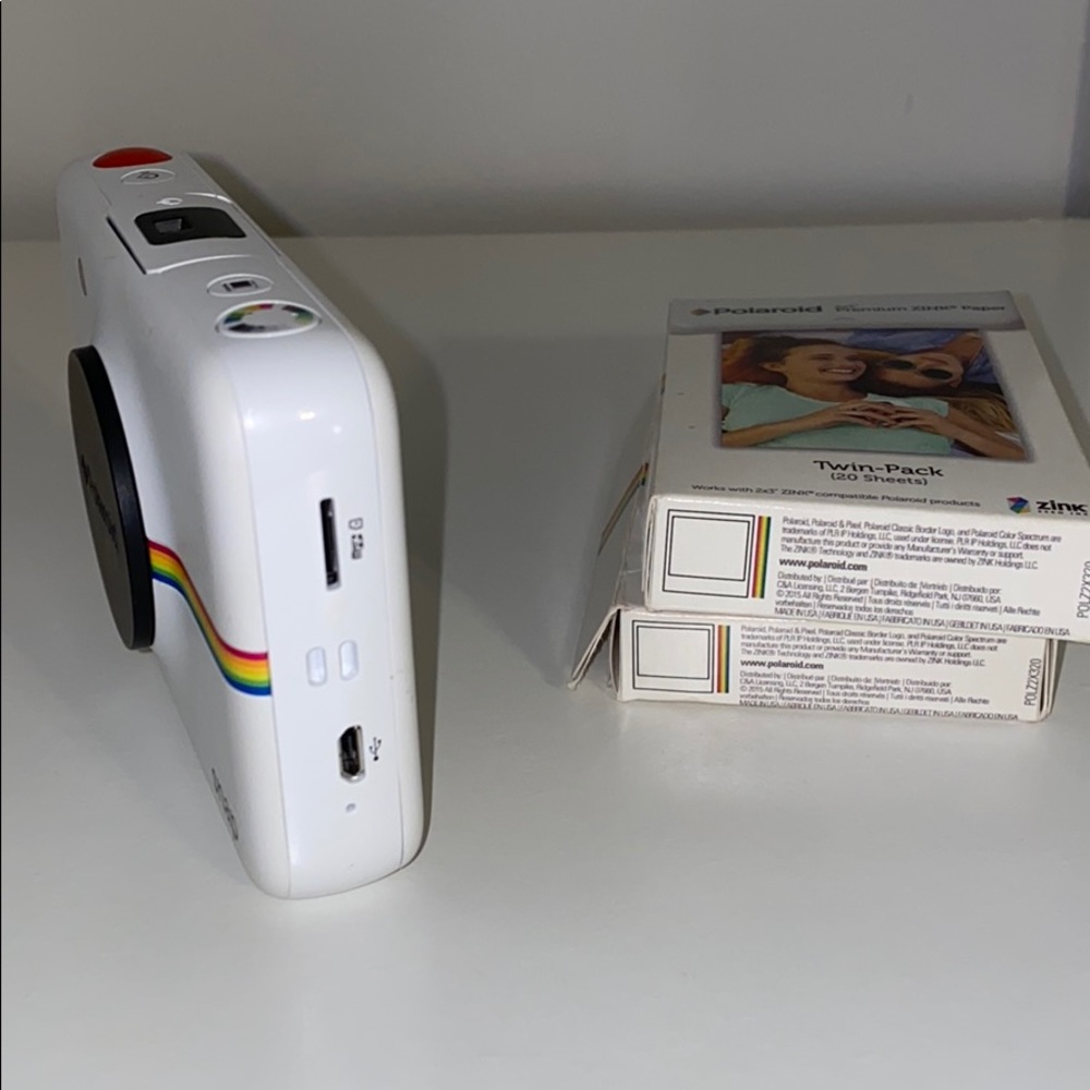 Polaroid camera - Picture 4 of 4